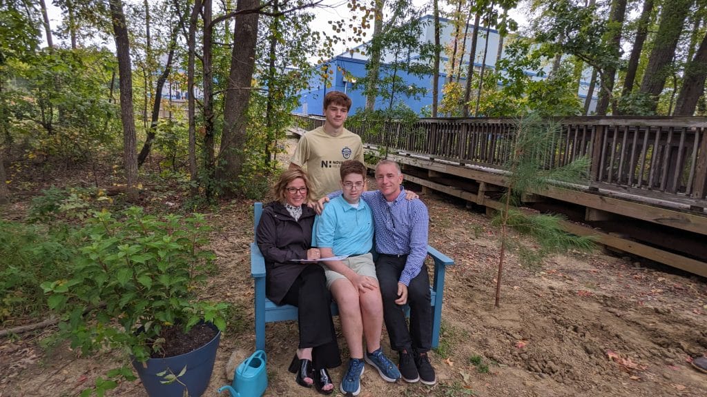 PXL 20230927 221117584